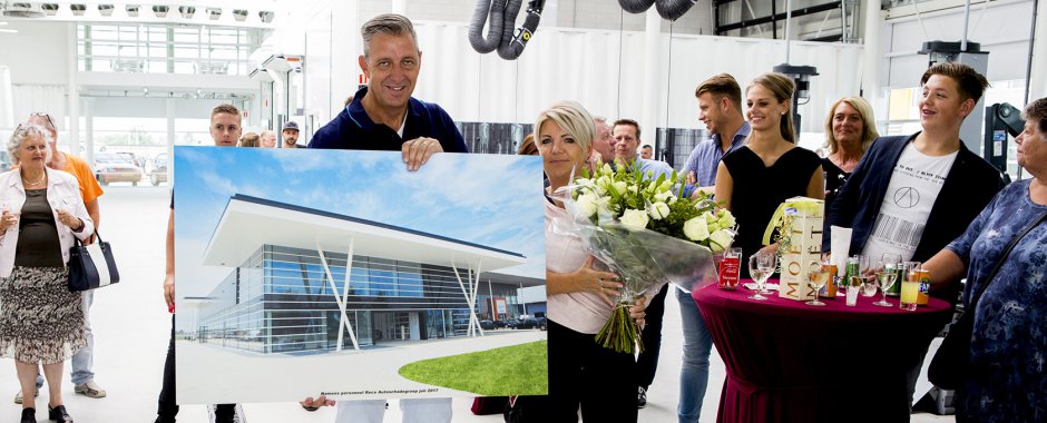 First Class Autoschade officieel geopend